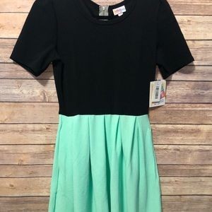 NWT Lularoe Amelia